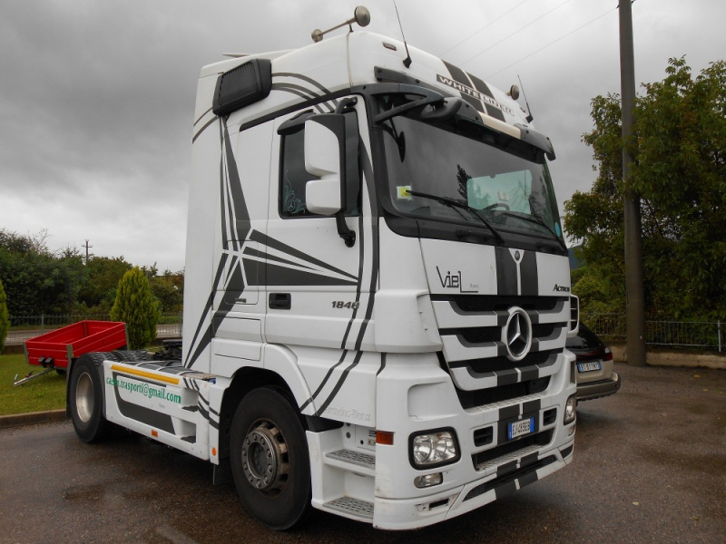 Mercedes Actros 1848